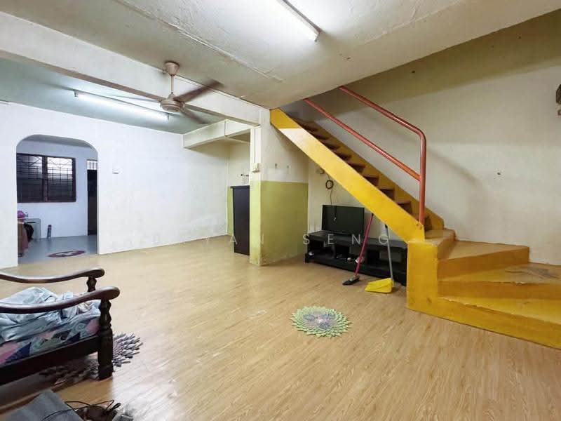 Rumah Teres 2-Tingkat untuk Dijual di Taman Muhibbah (Kulai) - Bryan Seng - PropertyGuru.com.my