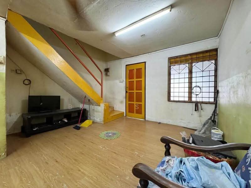 Rumah Teres 2-Tingkat untuk Dijual di Taman Muhibbah (Kulai) - Bryan Seng - PropertyGuru.com.my