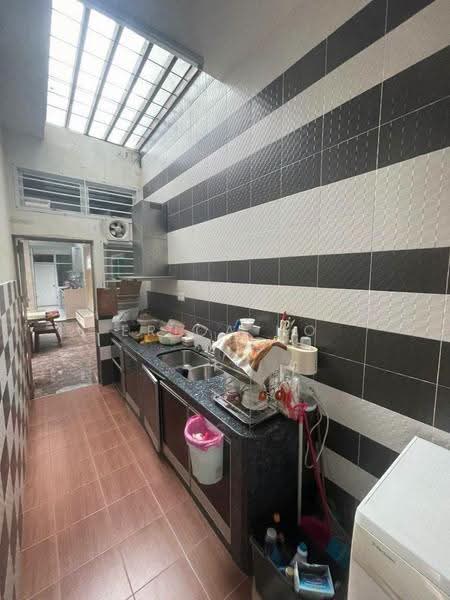 Semi-Detached House for Sale in Bukit Indah (Iskandar Puteri (Nusajaya)) - Erica Ho - Kitchen - PropertyGuru.com.my