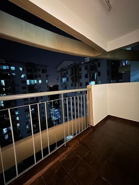 Kondominium untuk Disewa di Cyberia Smart Homes - Alan Lai - Balcony - PropertyGuru.com.my