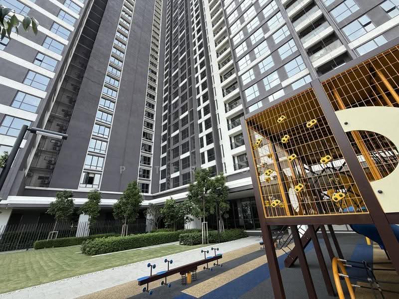 Kediaman Servis untuk Dijual di Edelweiss @ Tropicana Gardens - Peter Kok - Outdoor Children Playground - PropertyGuru.com.my