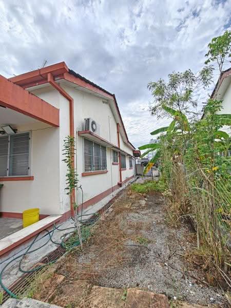 Rumah Berkembar untuk Dijual di Taman Lim (Ipoh) - PENNY CHEN - Exterior - PropertyGuru.com.my