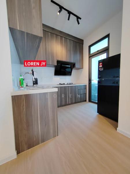 Kondominium untuk Dijual di Queens Residences Q2 @ Queens Waterfront - Loren Jia Ying - Kitchen - PropertyGuru.com.my