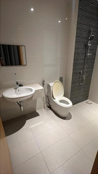 Rumah Teres untuk Disewa di Damansara Perdana (Selangor) - Bryan Liew - Bathroom - PropertyGuru.com.my