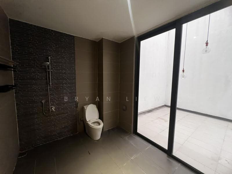 Rumah Teres untuk Disewa di Damansara Perdana (Selangor) - Bryan Liew - Bathroom - PropertyGuru.com.my