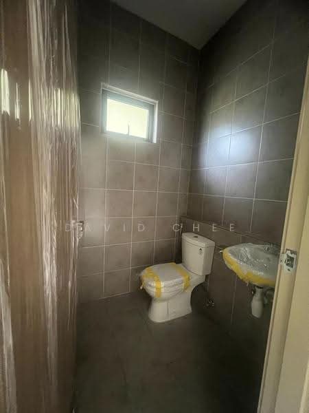 2-storey Terraced House for Sale in Bandar Kinrara (Selangor) - David Chee - Bathroom - PropertyGuru.com.my