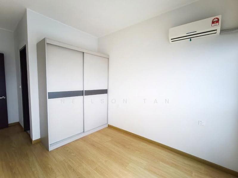 Condominium for Sale at Royal Strand @ Country Garden Danga Bay - Neilson Tan - Bedroom - PropertyGuru.com.my