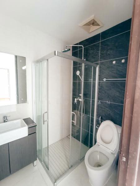 Condominium for Sale at Royal Strand @ Country Garden Danga Bay - Neilson Tan - Bathroom - PropertyGuru.com.my