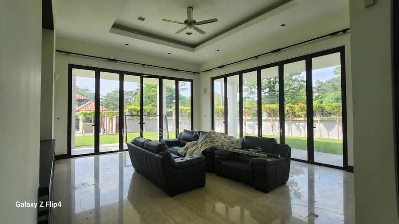 Bungalow House untuk Dijual di Seremban (Negeri Sembilan) - Crystal Sim - Living Room - PropertyGuru.com.my