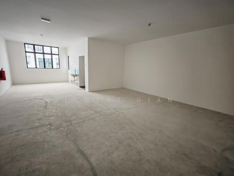 Shop / Office untuk Disewa di Bandar Permas Jaya (Masai) - Vincent Gian - Interior - PropertyGuru.com.my