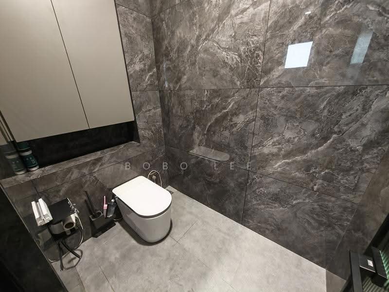 Rumah Teres untuk Dijual di Taman Overseas Union (Taman Oug) (Jalan Klang Lama (Old Klang Road)) - Bobo Lee - Bathroom - PropertyGuru.com.my