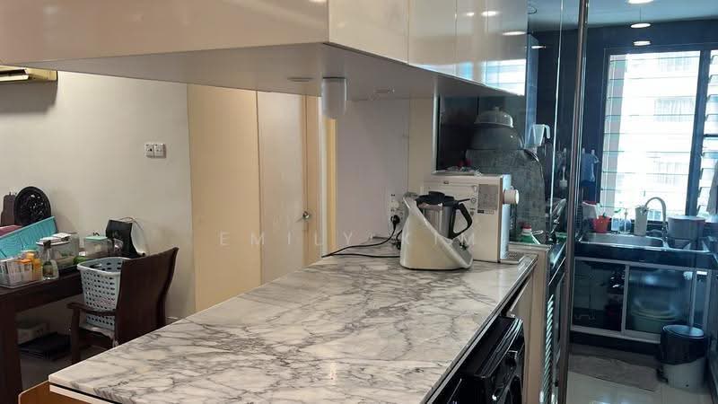 Kondominium untuk Disewa di Riana Green Condominium - Emily Kim - Kitchen - PropertyGuru.com.my