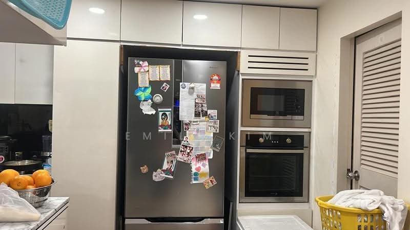 Kondominium untuk Disewa di Riana Green Condominium - Emily Kim - Kitchen - PropertyGuru.com.my