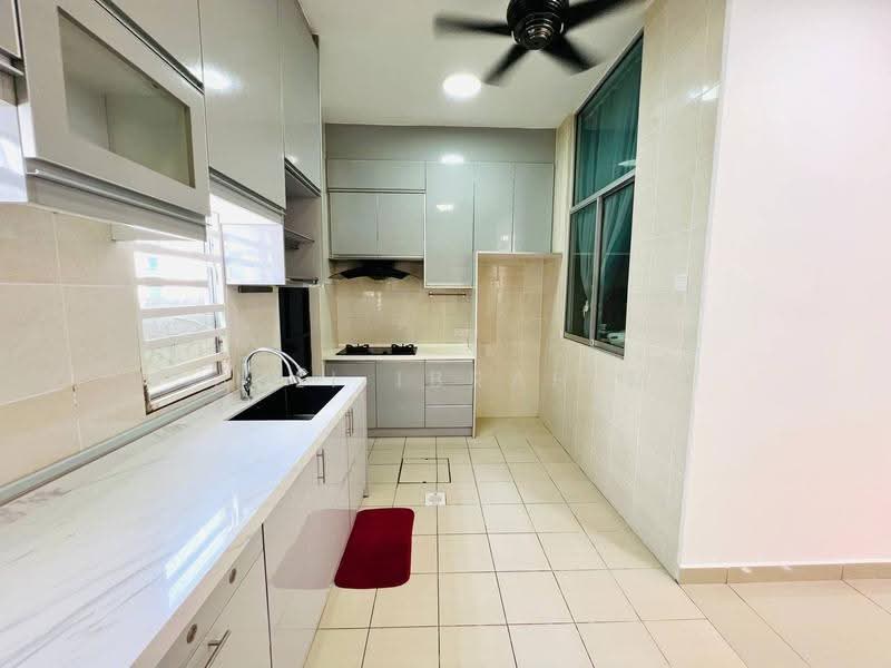2-storey Terraced House for Sale in Taman Bangi Avenue (Bangi) - Azli Ibrahim - Kitchen - PropertyGuru.com.my