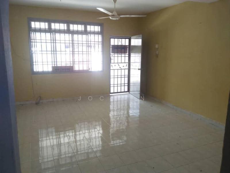 2-storey Terraced House for Sale in Johor Bahru (Johor) - Jocelyn Onn - Living Room - PropertyGuru.com.my