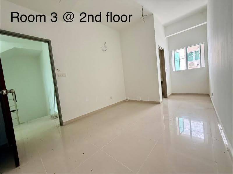 3-storey Terraced House for Sale in Kampung Bukit (Bayan Lepas) - Jeff Ooi - Interior - PropertyGuru.com.my