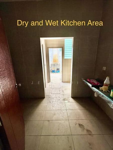 3-storey Terraced House for Sale in Kampung Bukit (Bayan Lepas) - Jeff Ooi - Kitchen - PropertyGuru.com.my