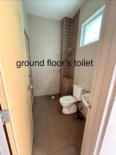 3-storey Terraced House for Sale in Kampung Bukit (Bayan Lepas) - Jeff Ooi - Bathroom - PropertyGuru.com.my