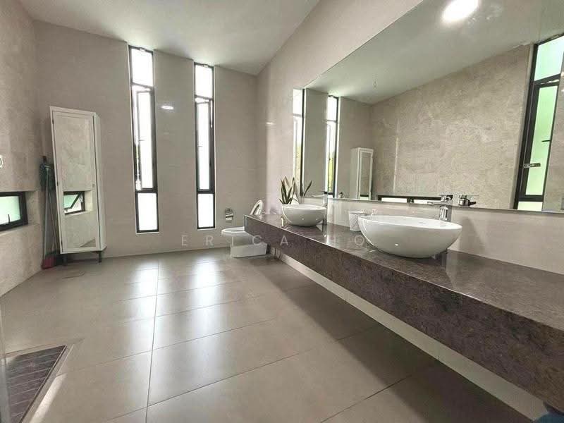 Bungalow House for Sale in Masai (Johor) - Erica Ho - Bathroom - PropertyGuru.com.my