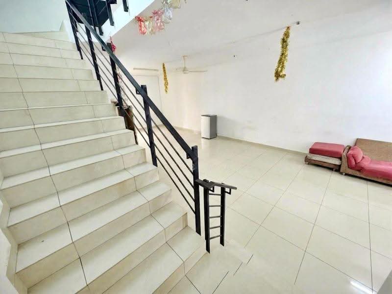 2-storey Terraced House for Sale in Taman Bangi Avenue (Bangi) - Azli Ibrahim - Interior - PropertyGuru.com.my