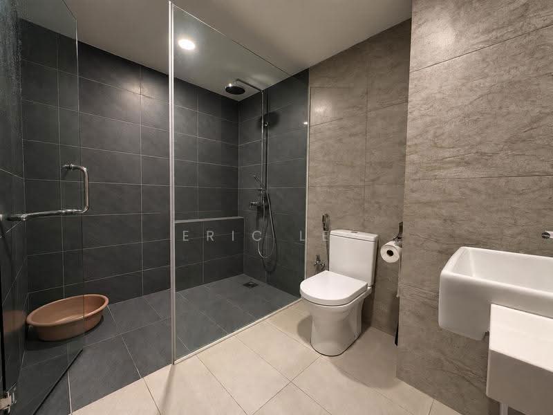 Rumah Berkembar untuk Dijual di Mont Kiara (Kuala Lumpur) - Eric Lee - Bathroom - PropertyGuru.com.my