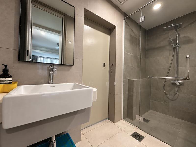 Rumah Berkembar untuk Dijual di Mont Kiara (Kuala Lumpur) - Eric Lee - Bathroom - PropertyGuru.com.my