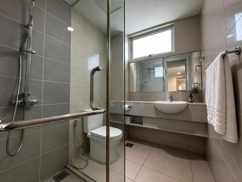 Rumah Berkembar untuk Dijual di Mont Kiara (Kuala Lumpur) - Eric Lee - Bathroom - PropertyGuru.com.my