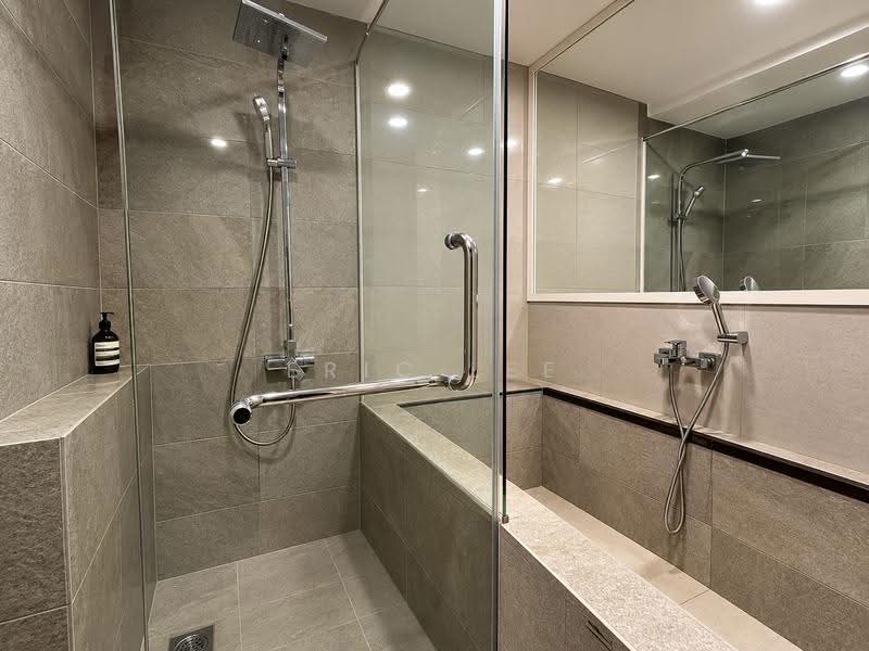 Rumah Berkembar untuk Dijual di Mont Kiara (Kuala Lumpur) - Eric Lee - Bathroom - PropertyGuru.com.my
