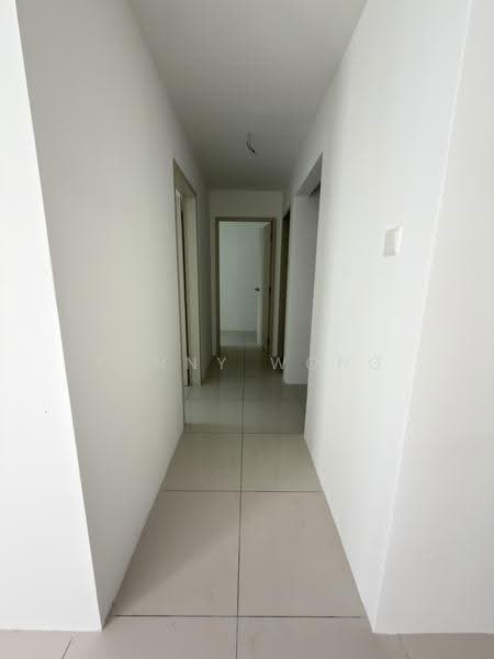 Apartment for Sale at Vivo Executive Apartment - Fanny Wong - Corridor - PropertyGuru.com.my