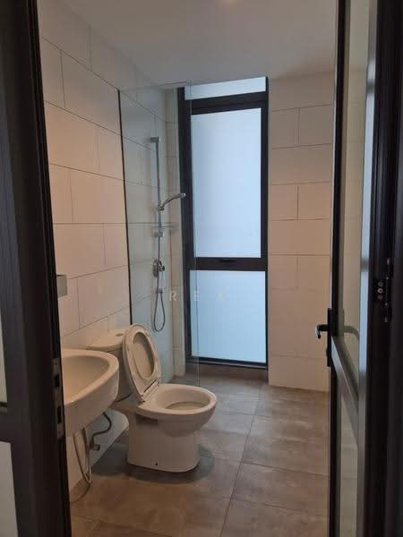Kondominium untuk Disewa di Twy Duplex Condos - Rex Lim - Bathroom - PropertyGuru.com.my