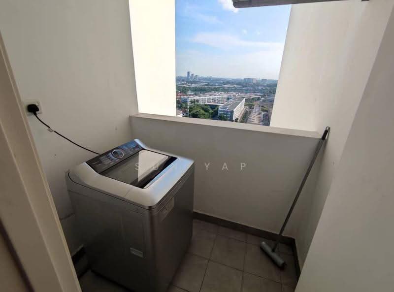 Pangsapuri untuk Disewa di Austin Suites (Permata Austin) - Sun Yap - Balcony - PropertyGuru.com.my