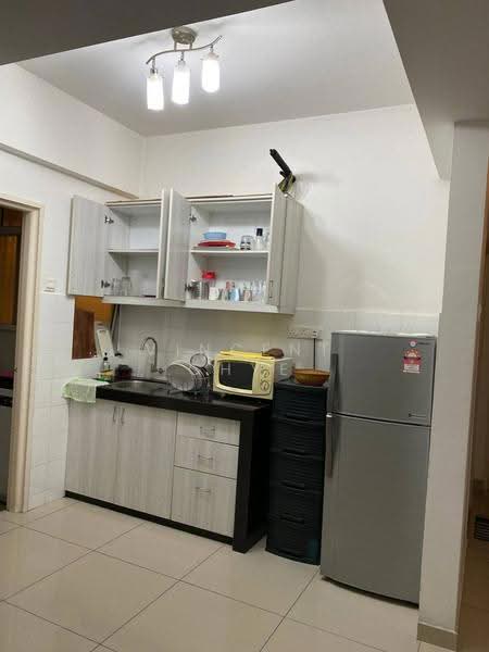 Kondominium untuk Dijual di The Zest @ Kinrara 9 - Vincent Chye - Kitchen - PropertyGuru.com.my