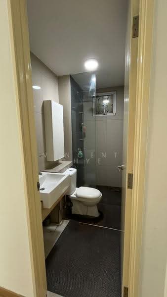 Kediaman Servis untuk Dijual di Desa Green - Vincent Chye - Bathroom - PropertyGuru.com.my