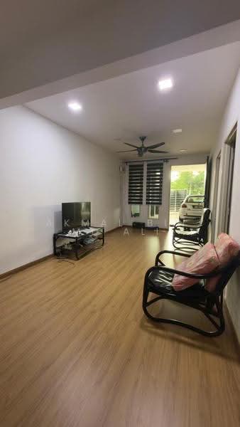 Rumah Teres 1-Tingkat untuk Dijual di Bandar Baru Uda (Tampoi) - Akmal Bin MD Ali - Living Room - PropertyGuru.com.my