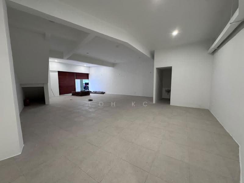 Shop for Rent in Bandar Sri Permaisuri (Cheras) - Loh KC - Interior - PropertyGuru.com.my