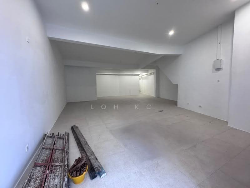 Shop for Rent in Bandar Sri Permaisuri (Cheras) - Loh KC - Interior - PropertyGuru.com.my