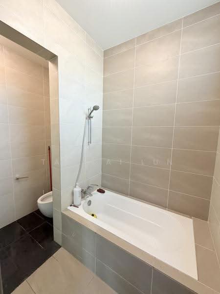 Semi-Detached House for Sale in Eco Botanic (Iskandar Puteri (Nusajaya)) - Tan Kai Lun - Bathroom - PropertyGuru.com.my