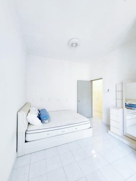 Apartment for Sale at 162 Residency - Penny Yap - Bedroom - PropertyGuru.com.my