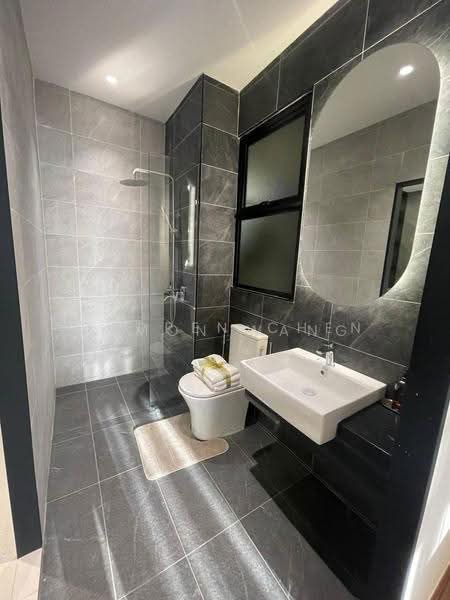 Service Residence for Sale at The Address @ Maxim Pelangi - Simon Wang - Bathroom - PropertyGuru.com.my