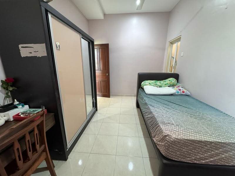 Bungalow House for Sale in Ipoh (Perak) - May Loo - Bedroom - PropertyGuru.com.my