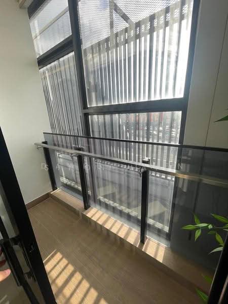 Kediaman Servis untuk Dijual di The Address @ Maxim Pelangi - Simon Wang - Balcony - PropertyGuru.com.my