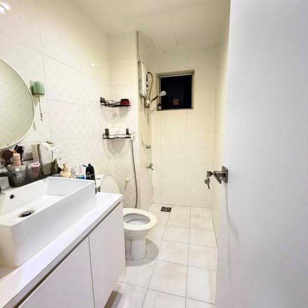 Service Residence for Sale at SuriaMas Suites - Darren Siu - Bathroom - PropertyGuru.com.my