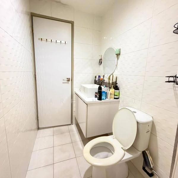 Service Residence for Sale at SuriaMas Suites - Darren Siu - Bathroom - PropertyGuru.com.my