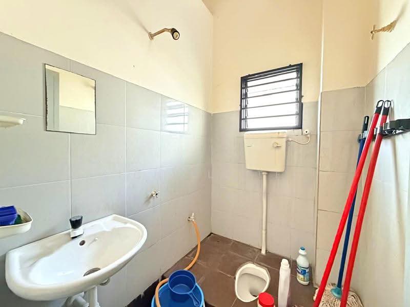 Rumah Teres 1-Tingkat untuk Dijual di Taman Pendamar Indah (Klang) - Michelle Tee - Bathroom - PropertyGuru.com.my