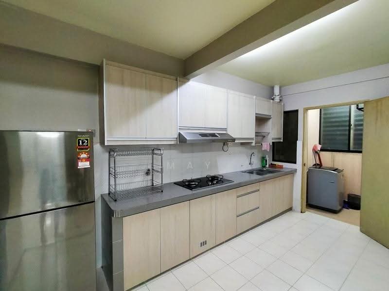 Condominium for Rent at Putra Villa - May Tai - Kitchen - PropertyGuru.com.my