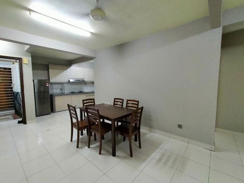Condominium for Rent at Putra Villa - May Tai - Dining Room - PropertyGuru.com.my