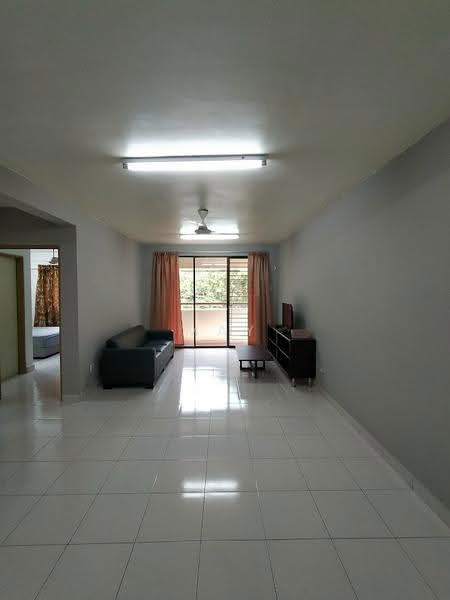 Condominium for Rent at Putra Villa - May Tai - Living Room - PropertyGuru.com.my