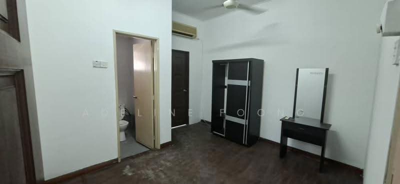 Terraced House for Rent in Bandar Botanic (Klang) - Adeline Foong - Bathroom - PropertyGuru.com.my