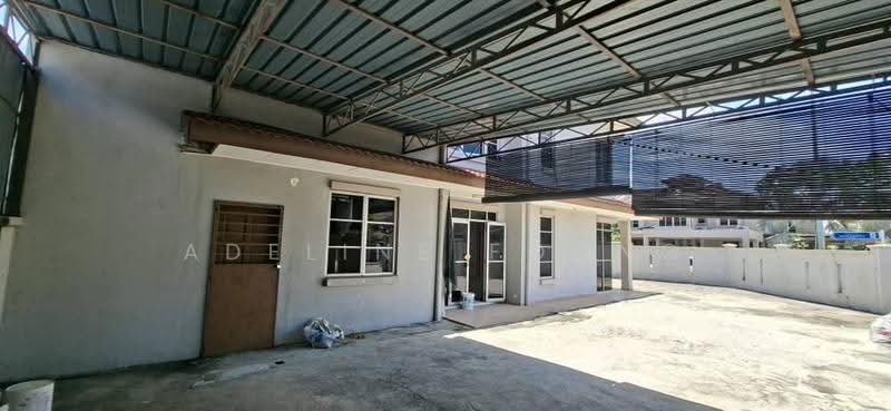 Terraced House for Rent in Bandar Botanic (Klang) - Adeline Foong - Exterior - PropertyGuru.com.my