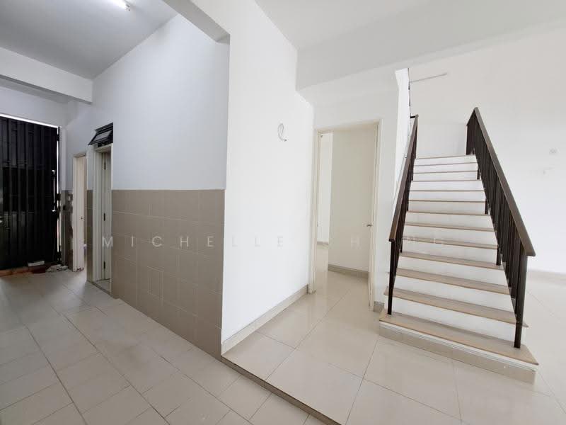 2-storey Terraced House for Sale in Elmina (Shah Alam) - Michelle Chong - Entrance - PropertyGuru.com.my